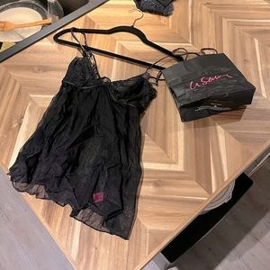 Size extra small  LASENZE sleep set with an extra set of panties